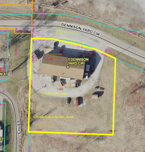 More Photos Of 1 Dennison Yard Cir, Dennison General Retail For Sale