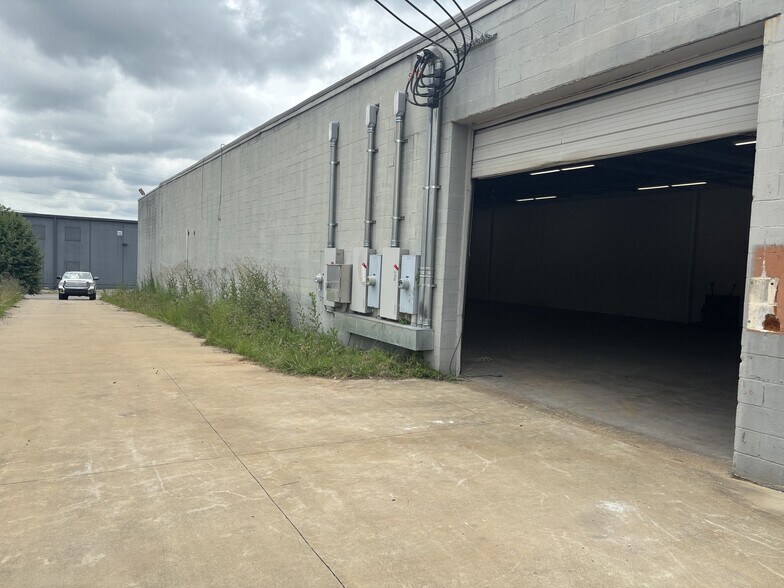 More Photos Of 101 25th St S, Birmingham Warehouse For Lease