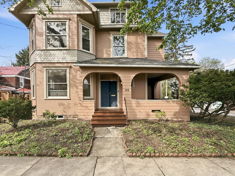Primary Photo Of 414 Bucknell Ave, Johnstown Office For Lease