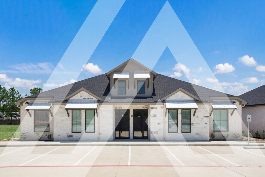 Primary Photo Of 31340 Nichols Sawmill Rd, Magnolia Office For Sale