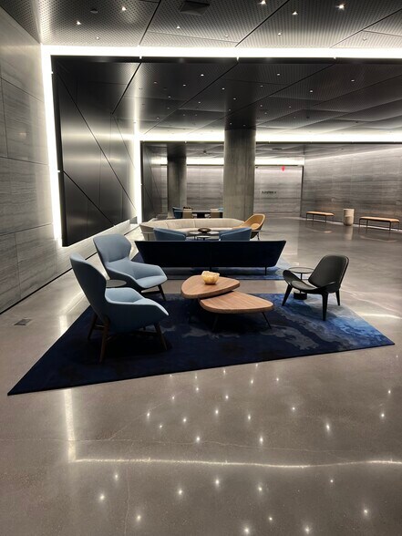 More Photos Of 2500 Pacific Ave, Dallas Office For Lease