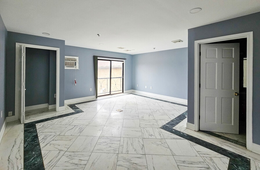 More Photos Of 6301 Foxley Rd, Upper Marlboro Light Manufacturing For Sale