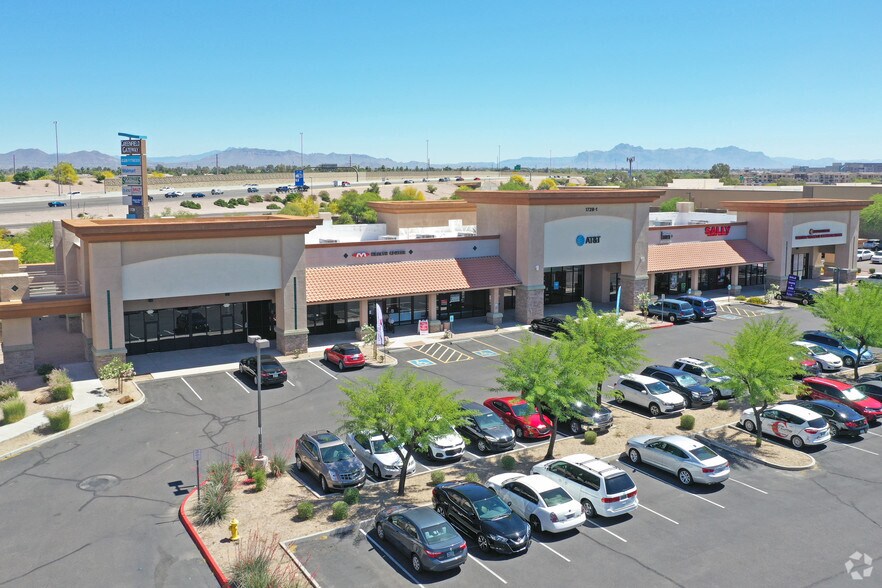 More Photos Of 1728 S Greenfield Rd, Mesa Freestanding For Lease