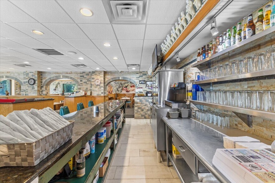 More Photos Of 232 W Moorestown Rd, Wind Gap Restaurant For Sale