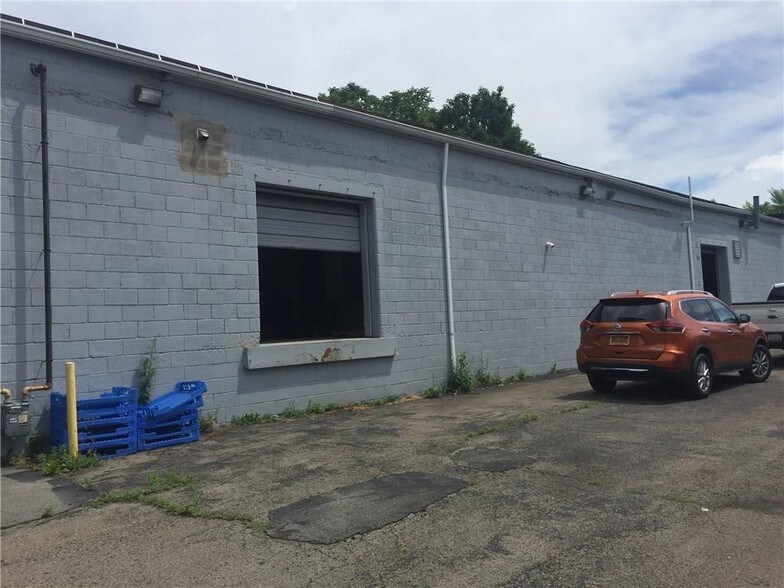 More Photos Of 580 Child St, Rochester Warehouse For Sale