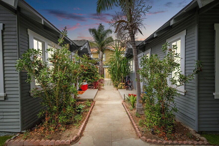 More Photos Of 618 S Van Ness Ave, Santa Ana Apartments For Sale