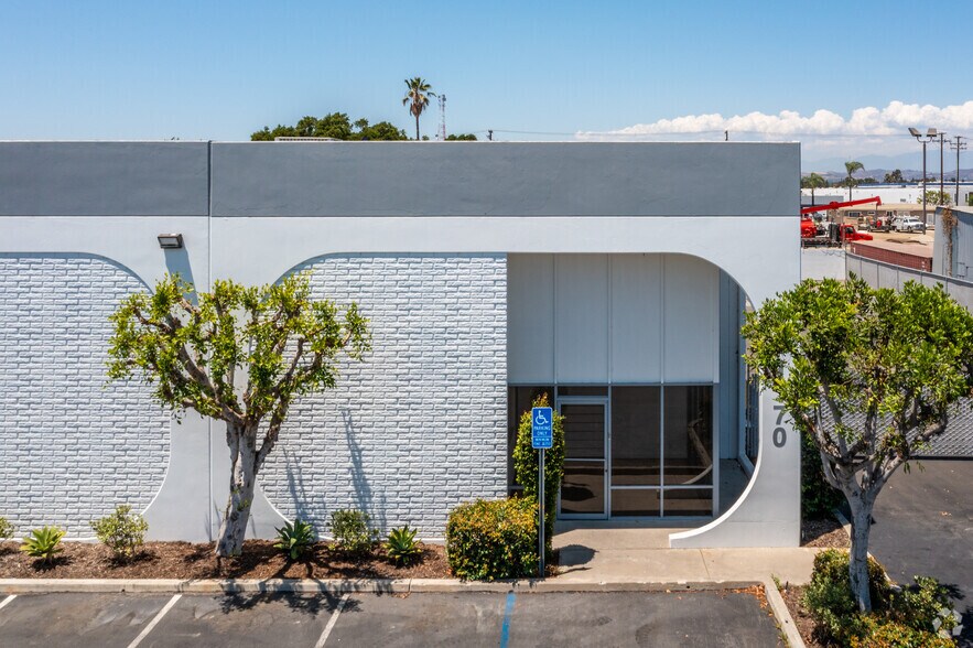 More Photos Of 1170-1172 N Armando St, Anaheim Warehouse For Lease