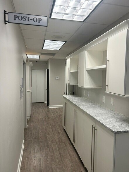 More Photos Of 6315 Amherst Ct, Peachtree Corners Medical For Lease
