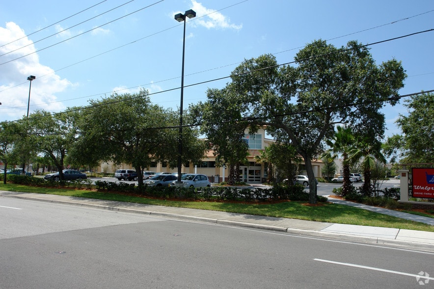 More Photos Of 2066 Tyrone Blvd N, Saint Petersburg Unknown For Lease