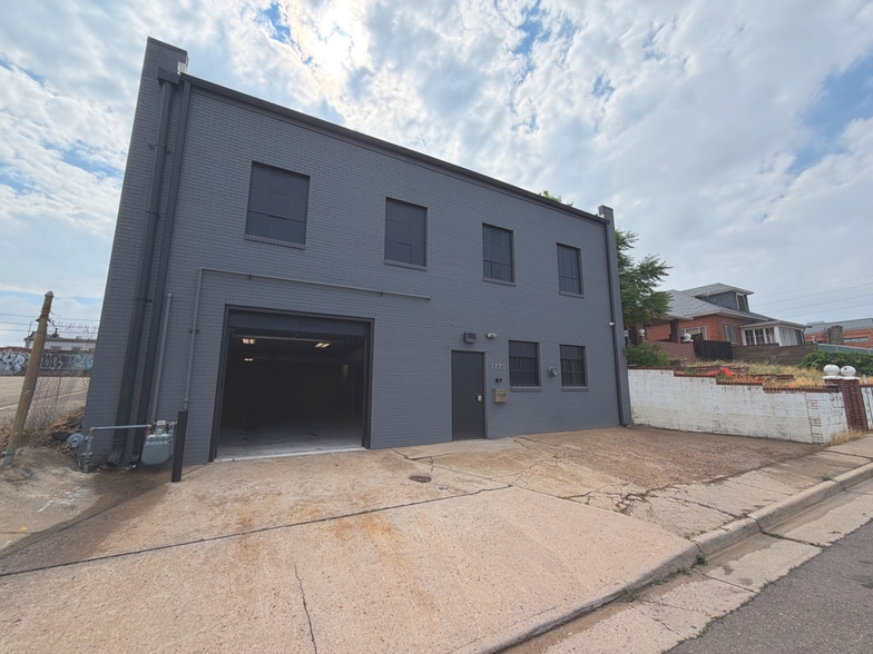 Primary Photo Of 1770 S Acoma St, Denver Manufacturing For Sale