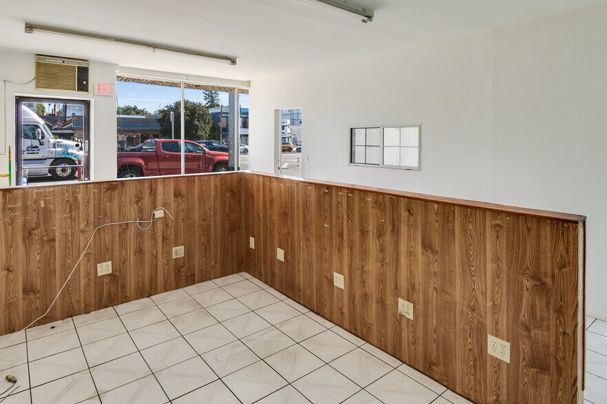 More Photos Of 9623 Venice Blvd, Culver City Storefront For Sale