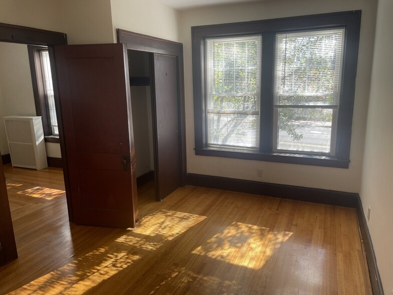 More Photos Of 329 Beech St, Holyoke Apartments For Sale