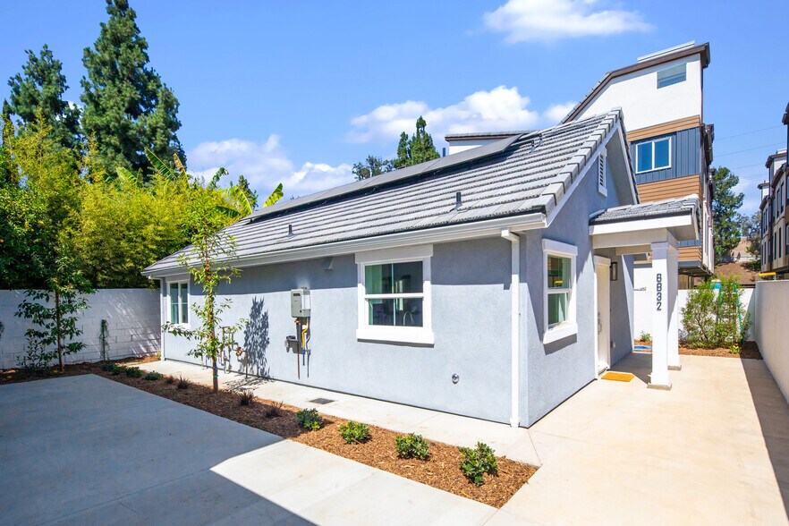 More Photos Of 6836 Whitman Ave, Van Nuys Multifamily For Sale