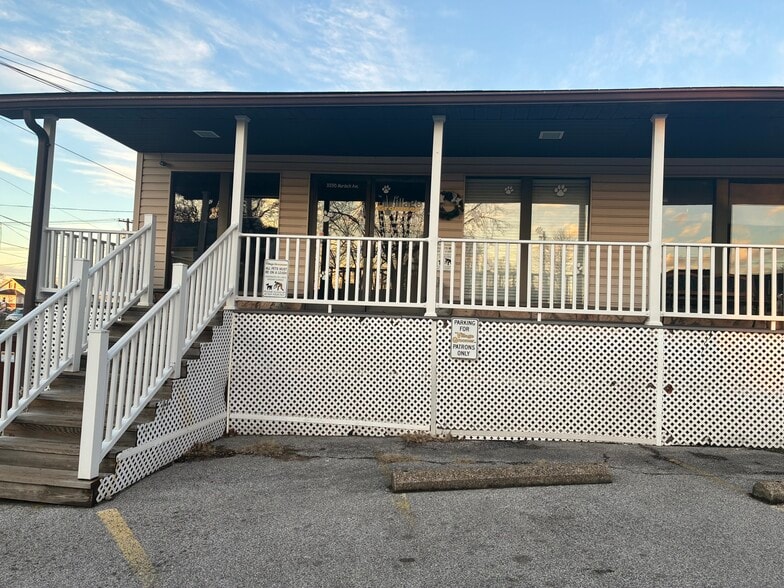 More Photos Of 3009 Murdoch Ave, Parkersburg General Retail For Lease