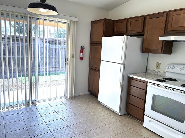 More Photos Of 2770 N Goyette Ave, Tucson Apartments For Sale