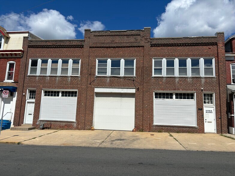 More Photos Of 921 W Washington St, Allentown Warehouse For Lease