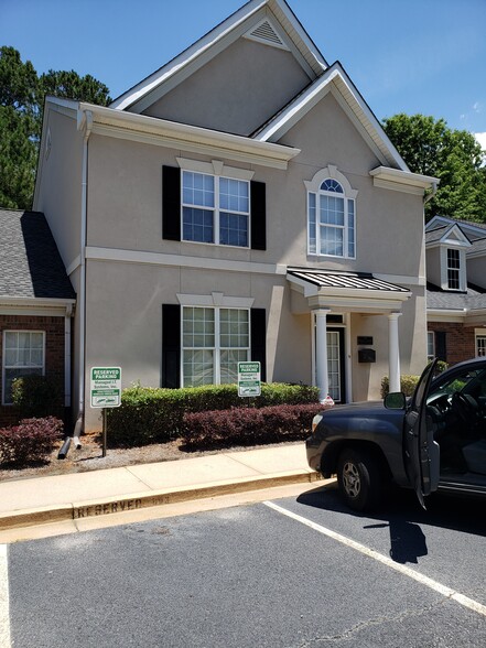 Primary Photo Of 1 Huntington Rd, Athens Office For Lease