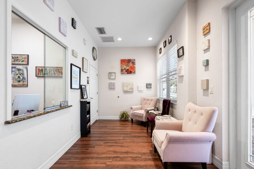 More Photos Of 934 Cypress Village Blvd, Sun City Center Office For Sale