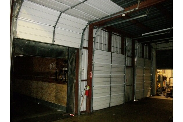 More Photos Of 301 Avenue 11 NW, Atkins Warehouse For Sale