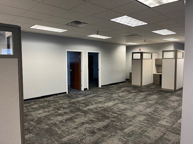 More Photos Of 110 Arrowhead Dr, Slippery Rock Office For Lease