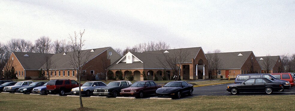 More Photos Of 1501 Casho Mill Rd, Newark Office Residential For Lease