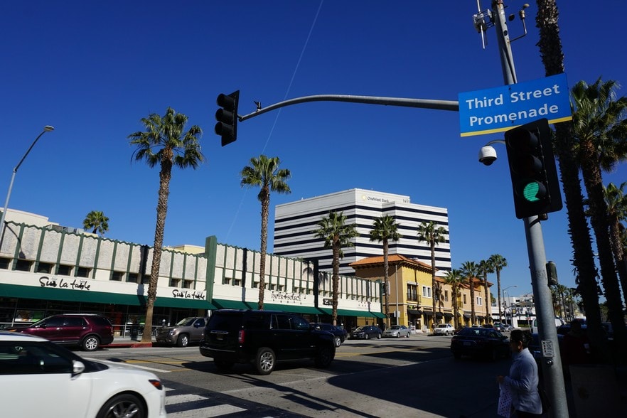 More Photos Of 301-315 Wilshire Blvd, Santa Monica Storefront Retail Office For Lease
