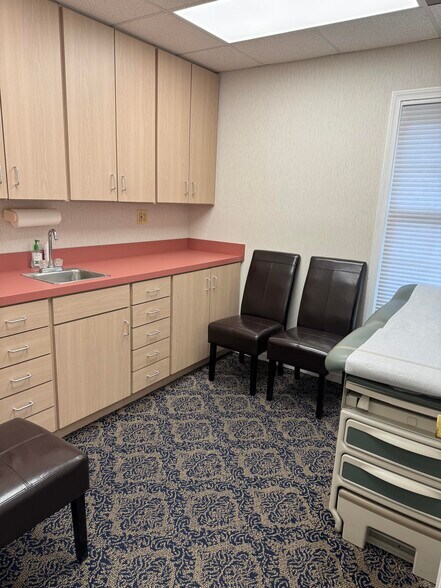 More Photos Of 6 Auer Ct, East Brunswick Office For Sale