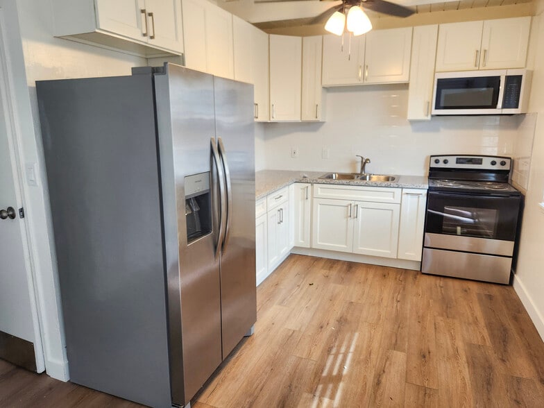 More Photos Of 1124 Union Ave, Fairfield Apartments For Sale