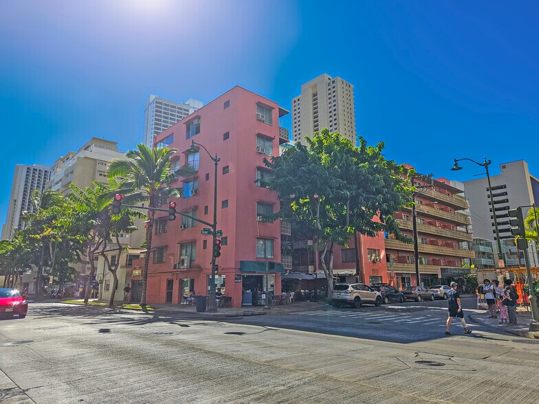 More Photos Of 151 Uluniu Ave, Honolulu Hotel For Lease