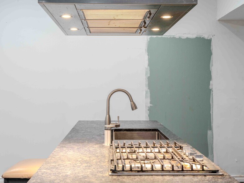 More Photos Of 210 E Galena Ave, Aurora General Retail For Sale