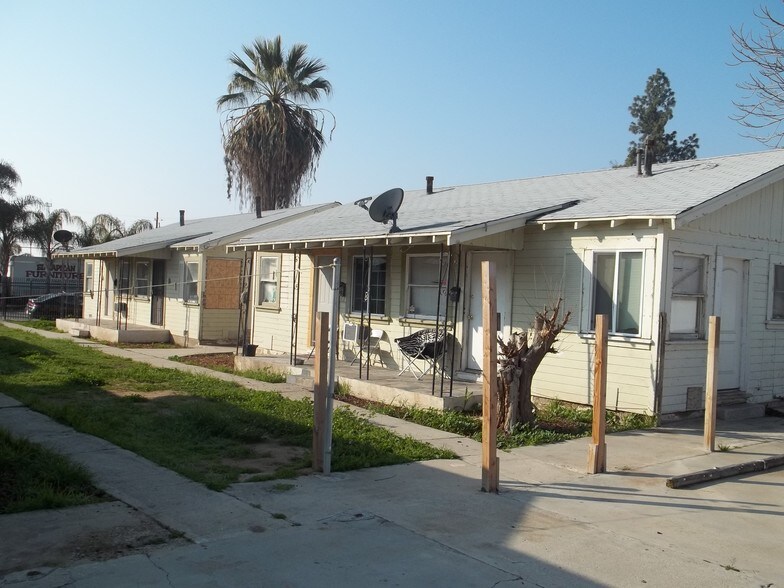 More Photos Of 2208 Lake St, Bakersfield Apartments For Sale