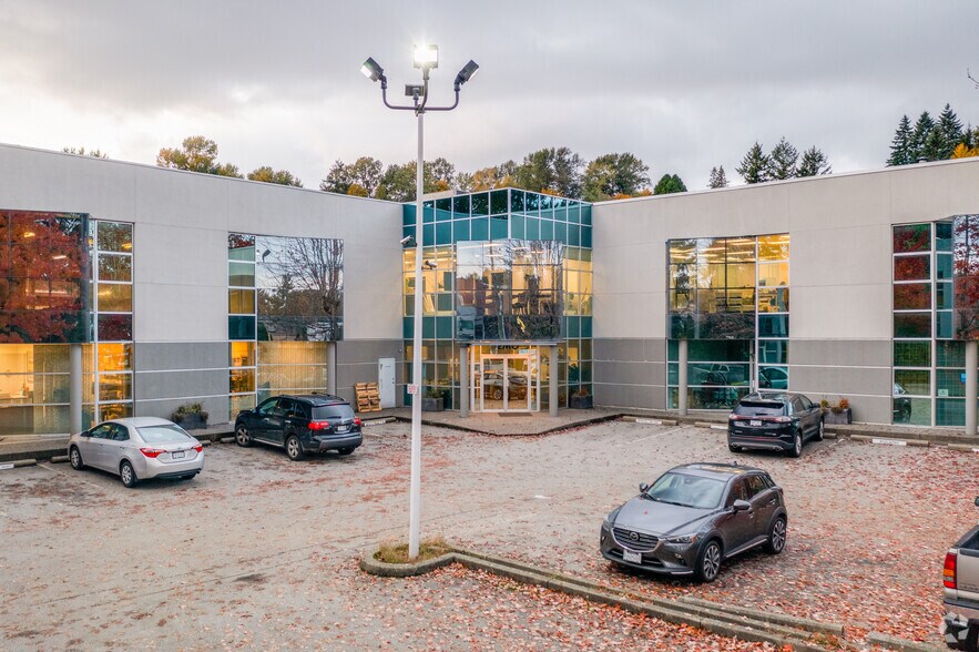More Photos Of 8555 Greenall Ave, Burnaby Light Distribution For Lease