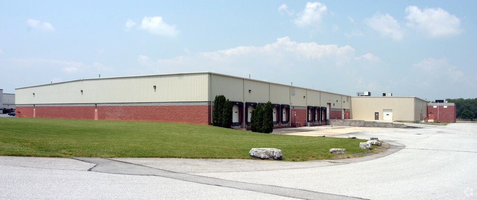 Primary Photo Of 1051 Sheffler Dr, Chambersburg Warehouse For Lease