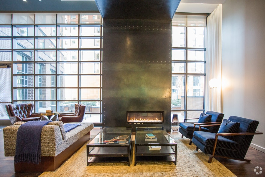 More Photos Of 1008 N Glebe Rd, Arlington Apartments For Lease