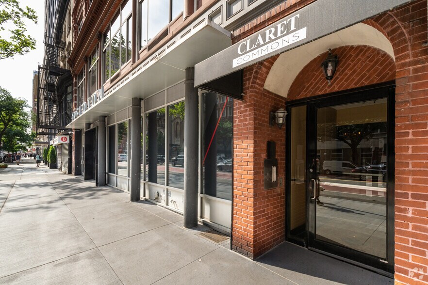 More Photos Of 136-140 W 23rd St, New York Apartments For Lease