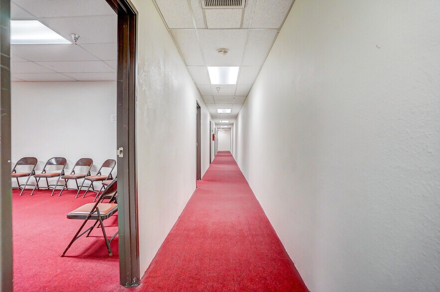 More Photos Of 950 S Central Ave, Compton Schools For Sale