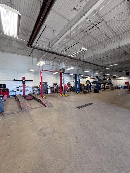 More Photos Of 4444 Highway 52 N, Rochester Auto Dealership For Sale