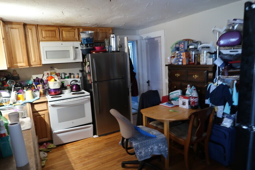 More Photos Of 19 Cumberland St, Augusta Apartments For Sale