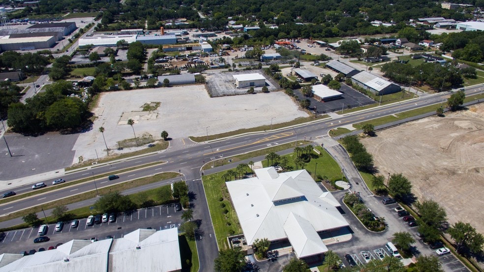 More Photos Of 855 E Plant St, Winter Garden Freestanding For Lease