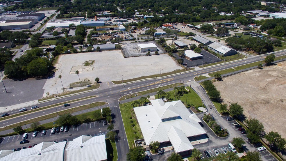 More Photos Of 855 E Plant St, Winter Garden Freestanding For Lease