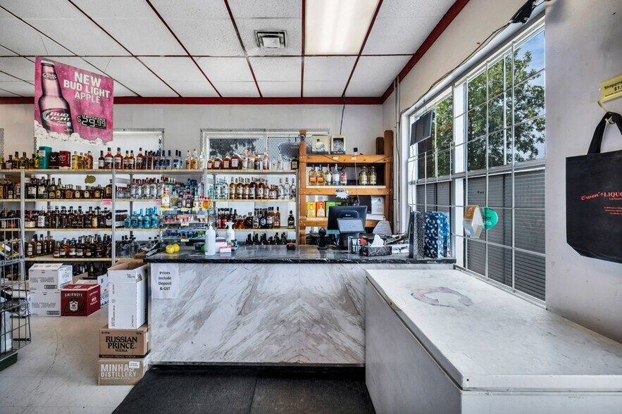 More Photos Of 20 McLeod Ave, Spruce Grove Storefront Retail Office For Sale