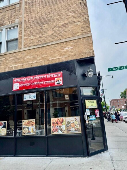 More Photos Of 2701-2709 W Lawrence Ave, Chicago Restaurant For Sale