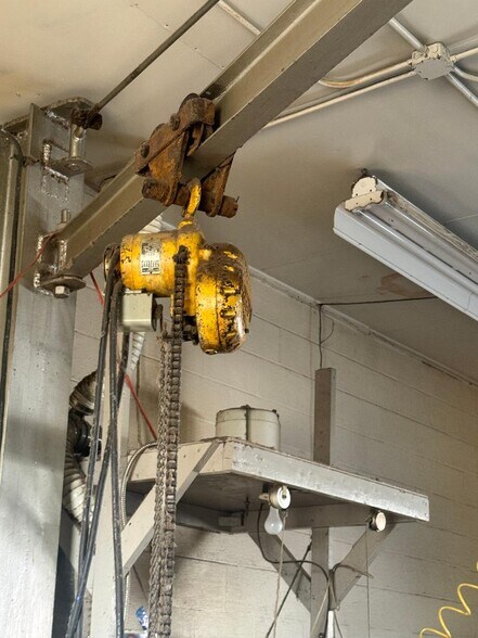 More Photos Of 1309 S Nebo Rd, Muncie Freestanding For Sale