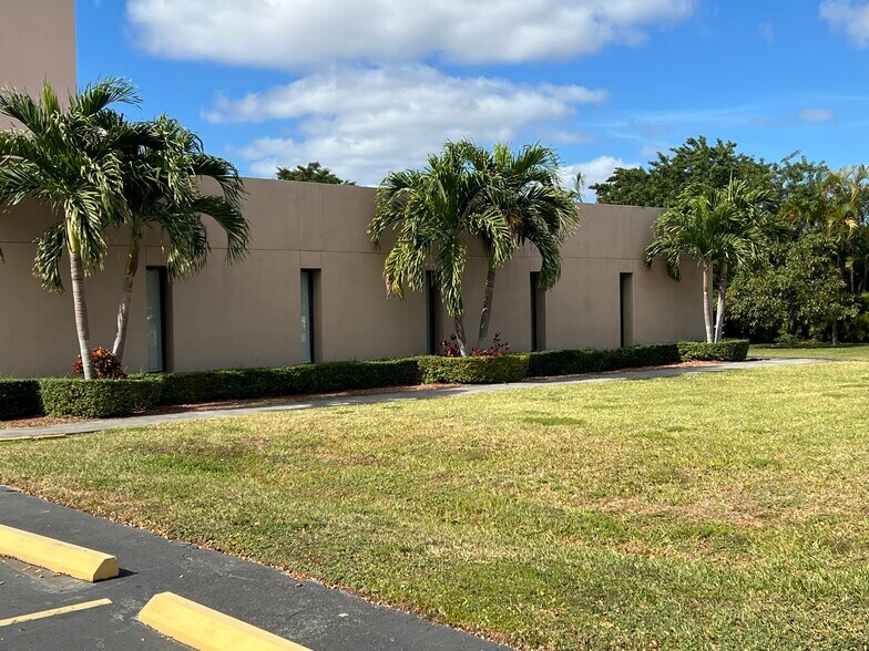 More Photos Of 5400 SW 122nd Ave, Miami Religious Facility For Sale