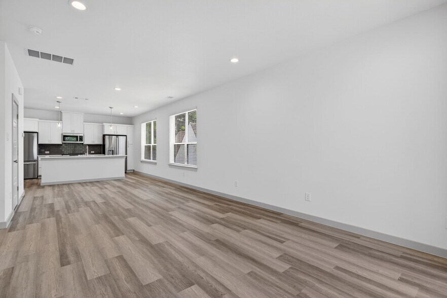 More Photos Of 3133 Cockrell Ave, Fort Worth Apartments For Sale
