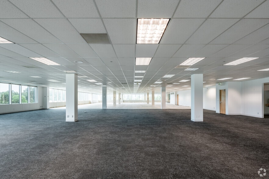 More Photos Of 1601 Lind Ave SW, Renton Office For Sale