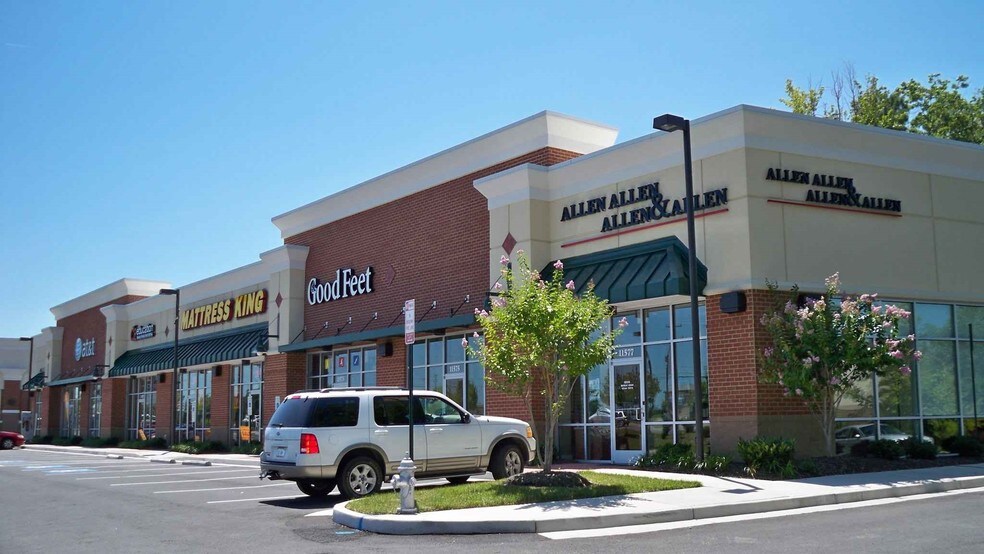 More Photos Of 11561-11577 W Broad St, Richmond Storefront For Lease