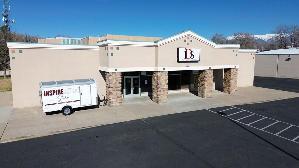 More Photos Of 129 S State St, Clearfield General Retail For Sale