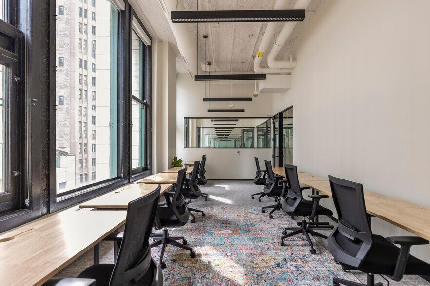More Photos Of 24 E Washington St, Chicago Office For Lease