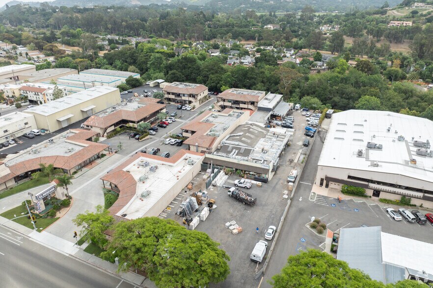 More Photos Of 4159 State St, Santa Barbara Warehouse For Lease